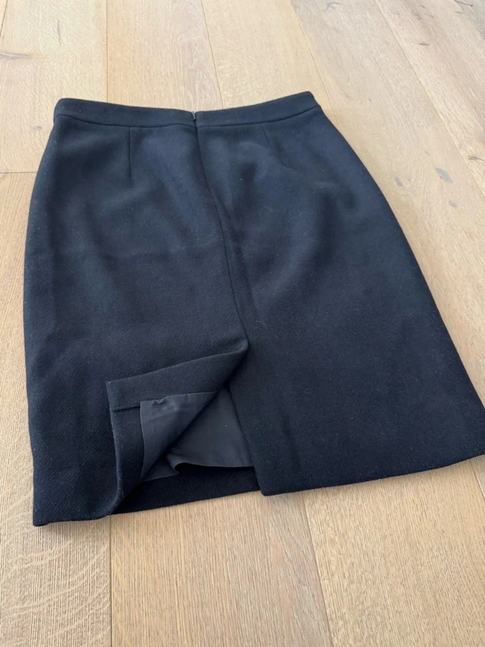 J. Crew Pencil Skirt Black Wool Knee Length Formal Corpcore Career Size 6